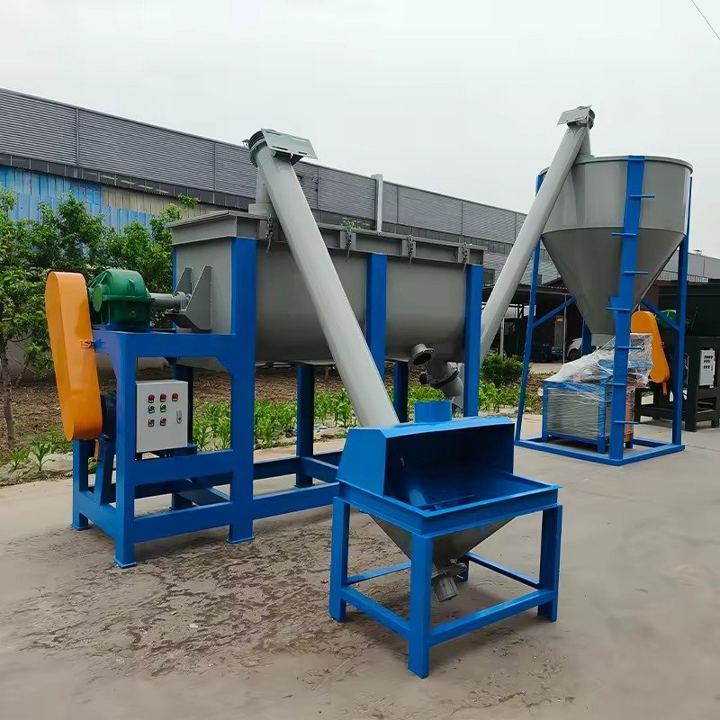 Granulator furaje MAIKONG pentru ovine în funcțiune