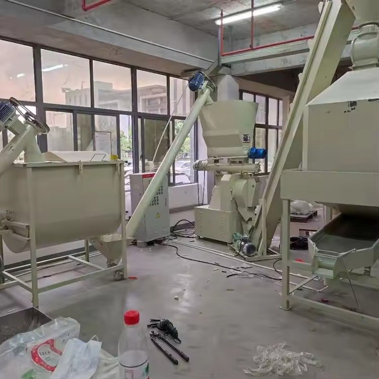 Granulator Furaje | Echipamente Profesionale MAIKONG